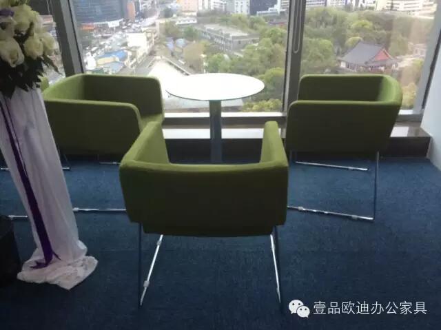 【央視新聞客戶端】京東JD讓老百姓放心網(wǎng)購(gòu)，壹品歐迪讓京東JD綠色辦公